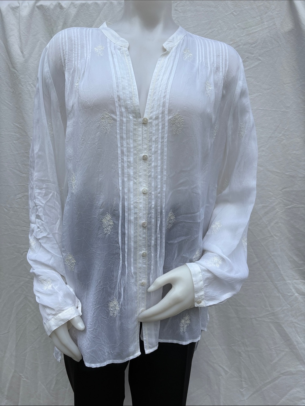 J. Jill White Embroidered Button-Front Tunic - Picture 8 of 10
